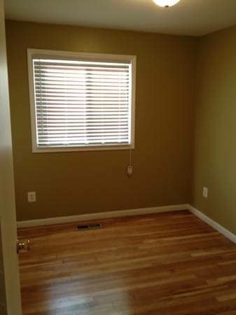 Building Photo - 741 Dorset Ave