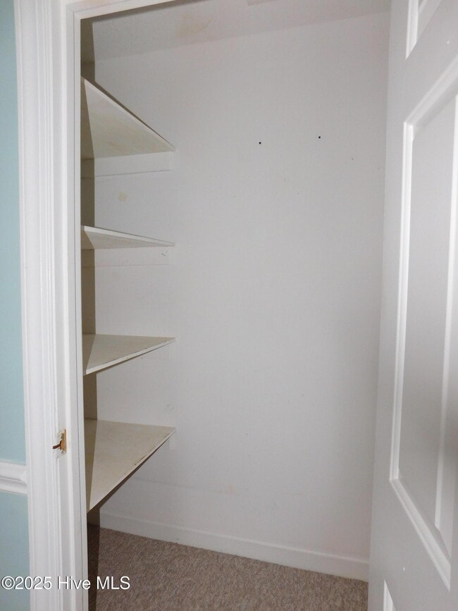 Building Photo - 6109 Schooner Ct
