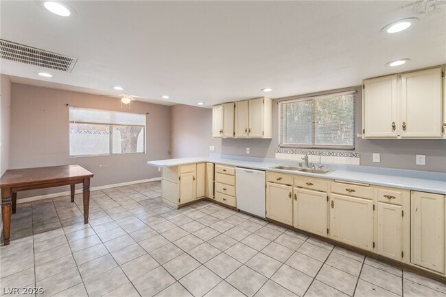 Building Photo - 4268 Hampshire Cir