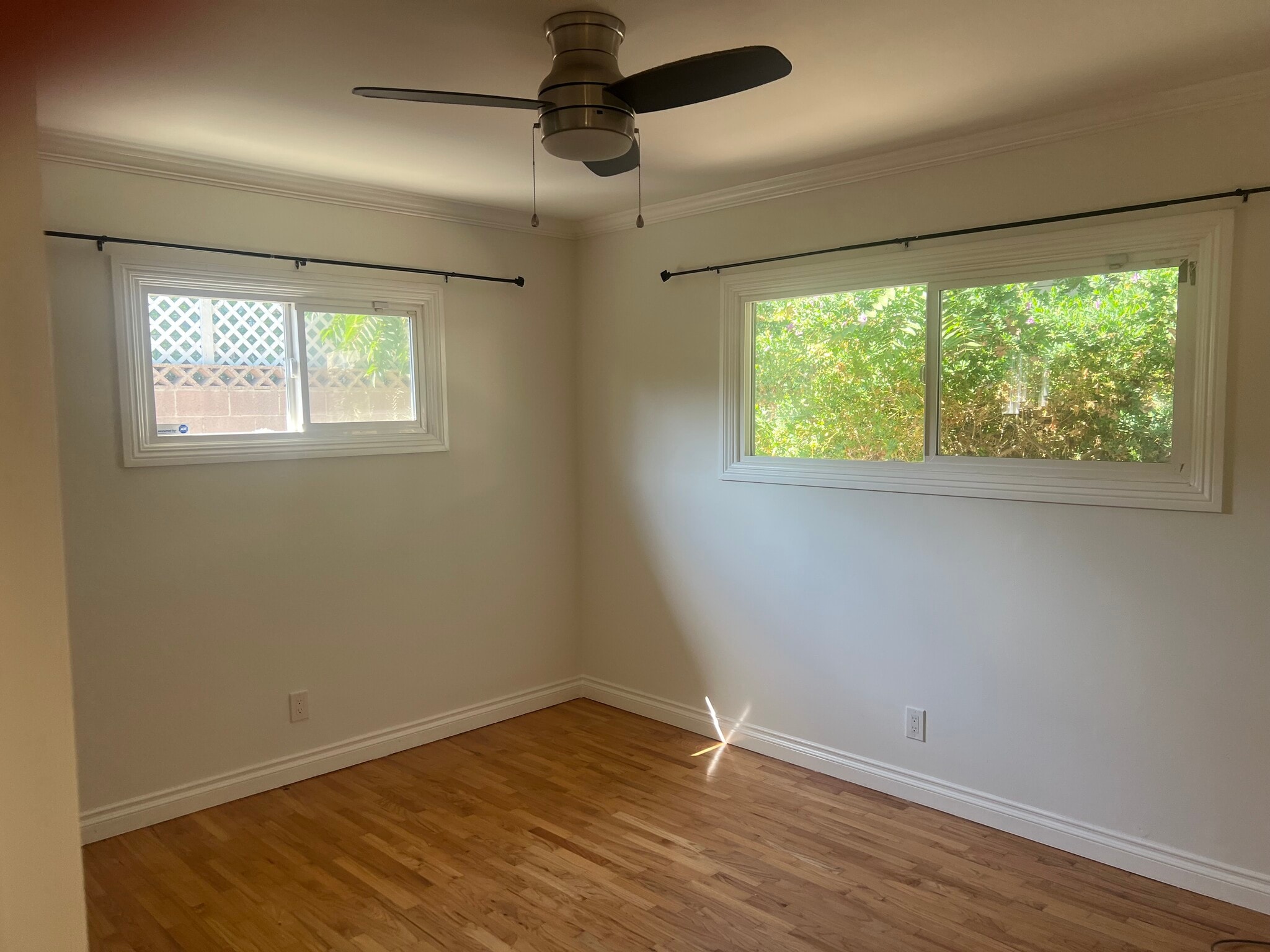 Bedroom 2 - 18513 Mansel Ave