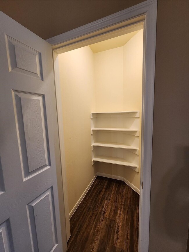 Building Photo - 11710 Chetman Dr