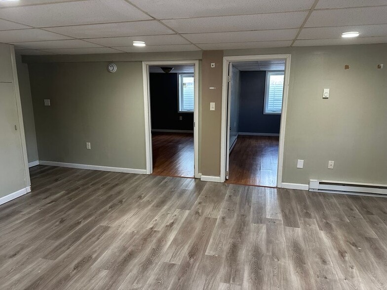 Building Photo - 120 Frank St