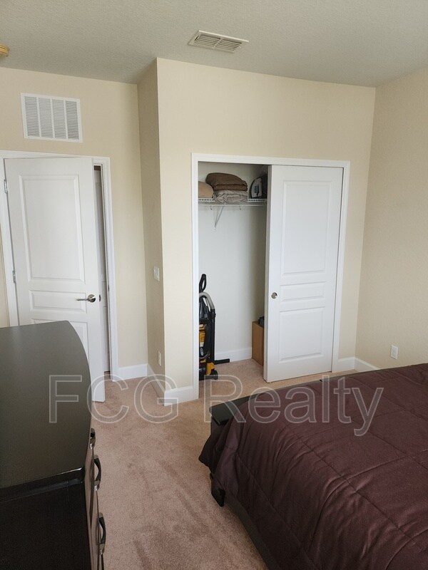 Building Photo - 1404 Milledge Ln
