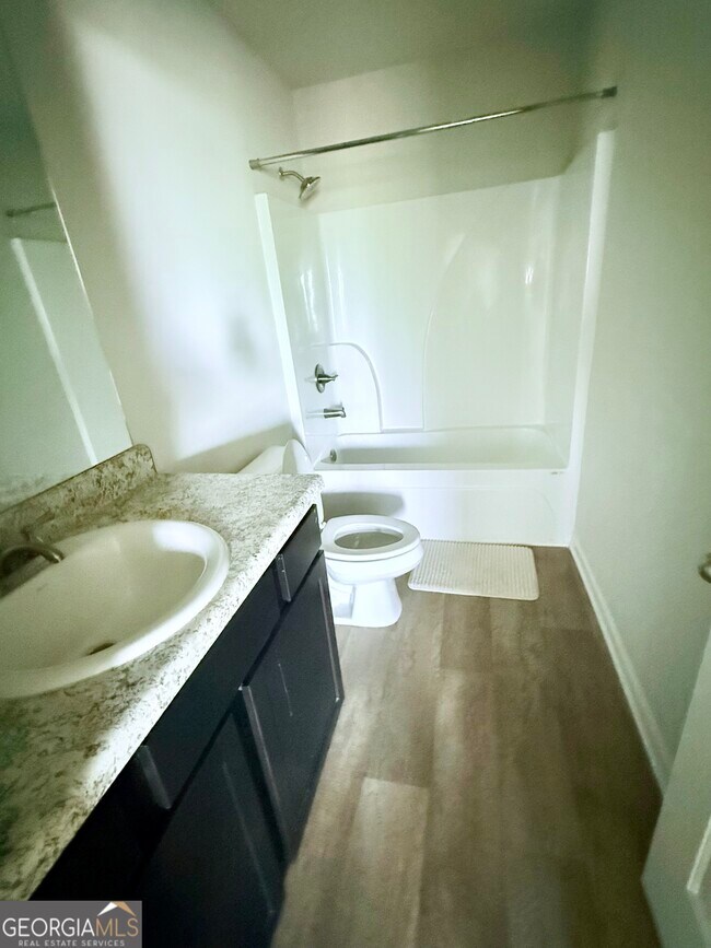 Building Photo - 179 Goodall Woods Dr