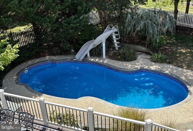 Building Photo - 19925 Interlachen Cir