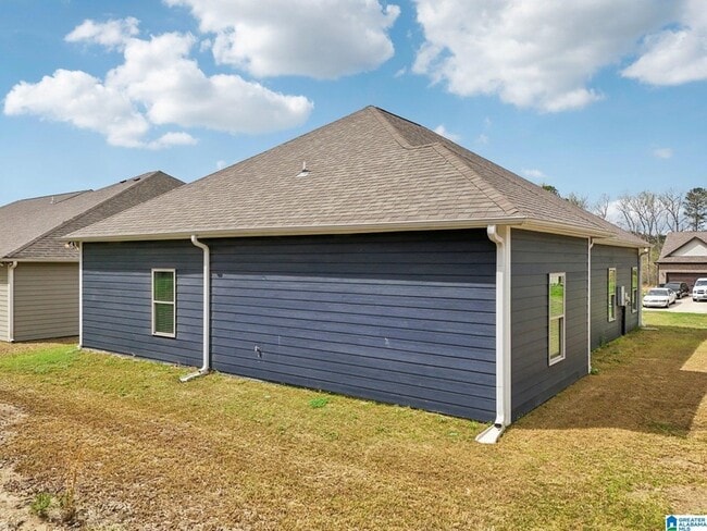 Building Photo - 559 Troubadour Ln