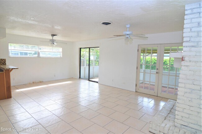 Building Photo - 75 Brandy Ln