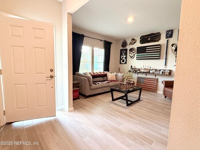 Building Photo - 1676 Enclave Rd