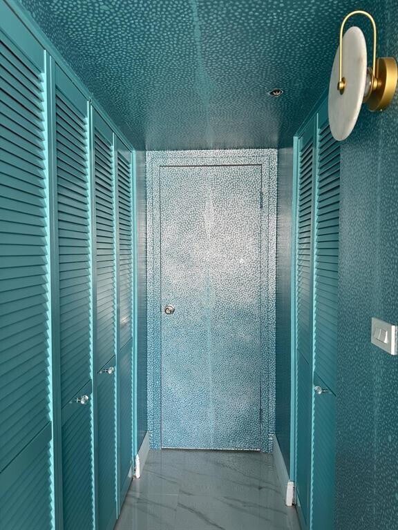 Building Photo - 7601 E Treasure Dr