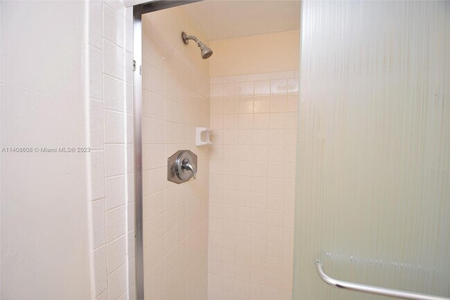 Building Photo - 7500 NW 5th Pl