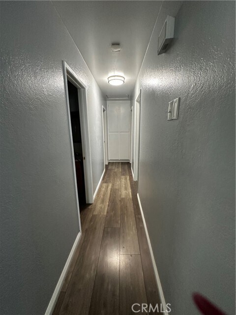 Building Photo - 2152 Trafalgar Ave