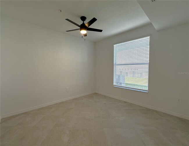 Building Photo - 14231 Heritage Landing Blvd
