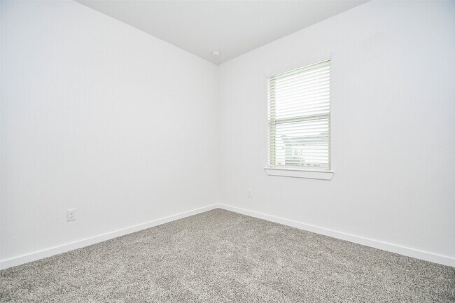 Building Photo - 17139 Walden Lk Ln