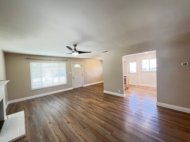 Building Photo - Single Story 3 bedroom In Cute Treelined Vallejo Neighborhood