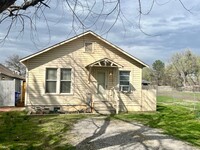 Building Photo - Duplex for rent in Norman