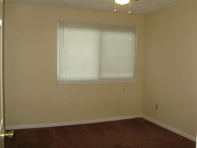 Building Photo - 2107 Shiveley Cir