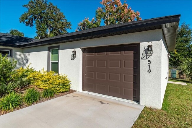 Building Photo - 519 SW 19th Ave