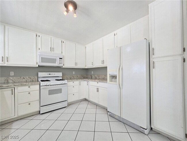 Building Photo - 4613 Fireside Ln