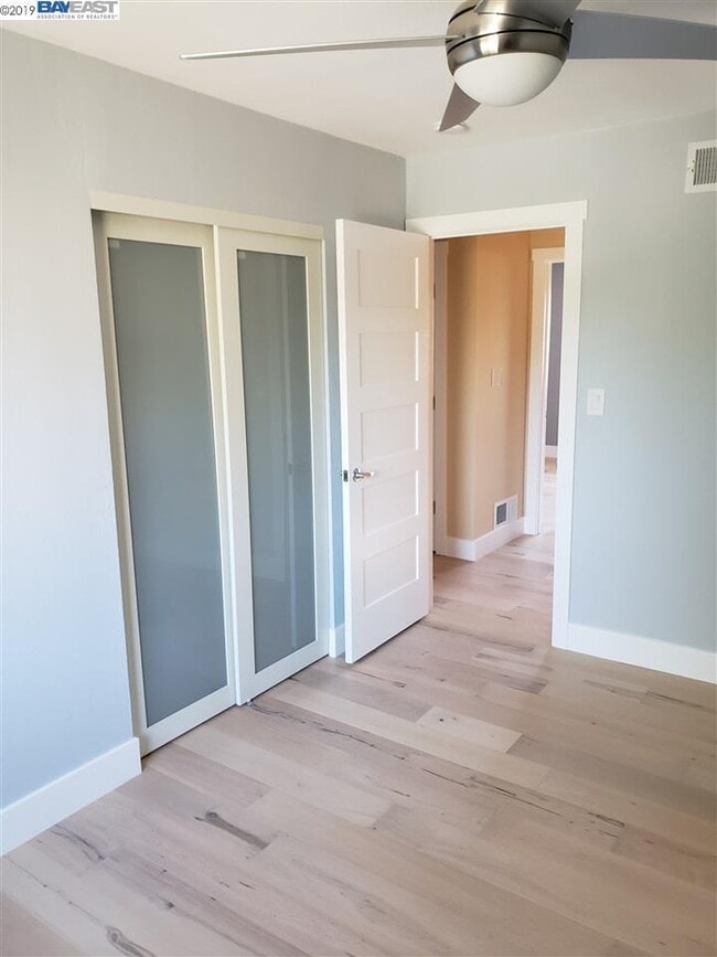 Building Photo - 40292 Santa Teresa Common