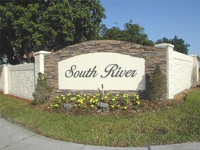 Building Photo - 361 SW South River Dr