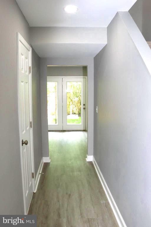 Building Photo - 1029 Kings Ct