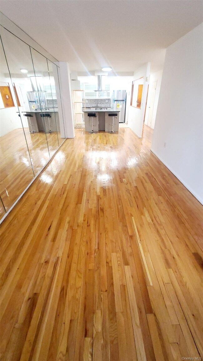 Building Photo - 101-20 67th Dr