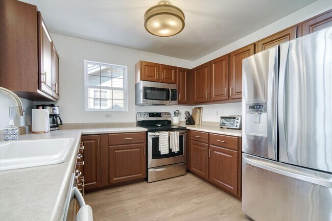 Building Photo - Fantastic Littleton condo  2 bedrooms and ...