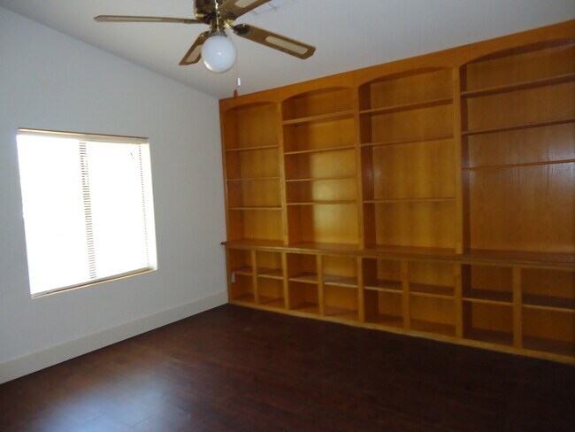Building Photo - 1805 E Mt Lemmon Hwy