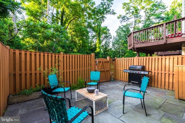 Building Photo - 9821 Tiffany Hill Ct