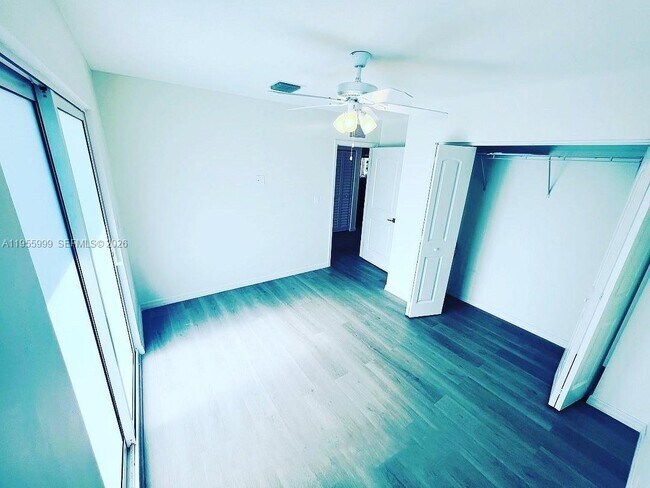 Building Photo - 7128 SW 22nd St