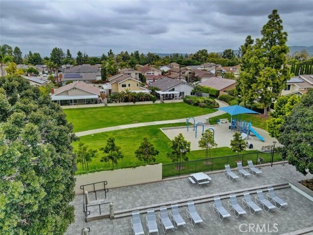 Building Photo - 8 Sparrowhawk