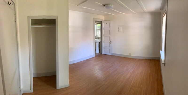 Building Photo - 2053 Linden Ave