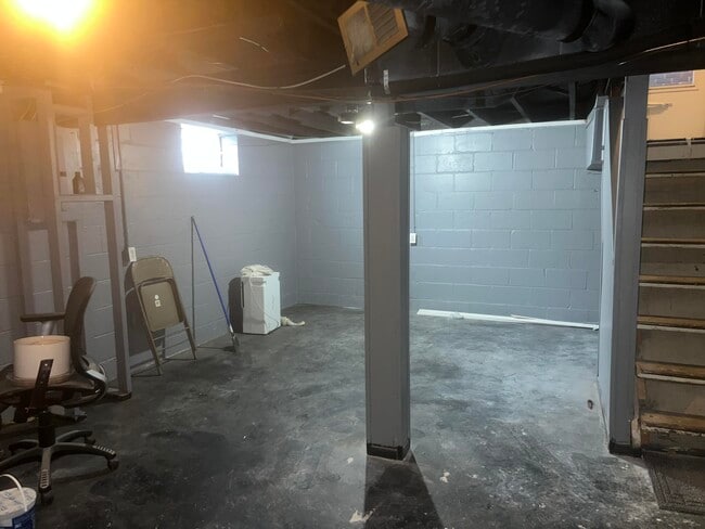 Building Photo - 3139 Greyfriars