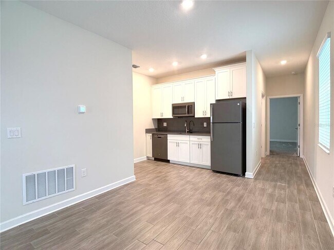 Building Photo - 2638 Camden Pk Lp