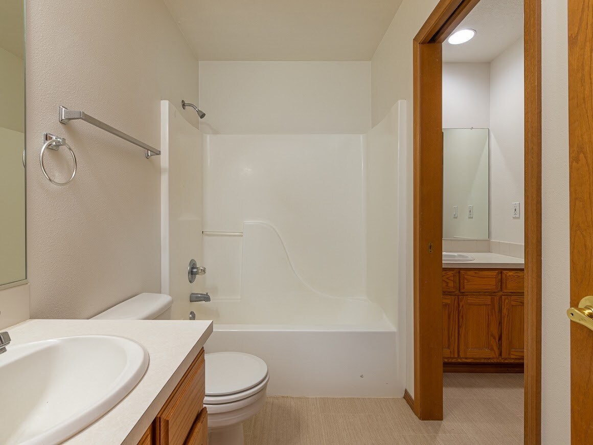 Building Photo - 3468 SE Harvey St