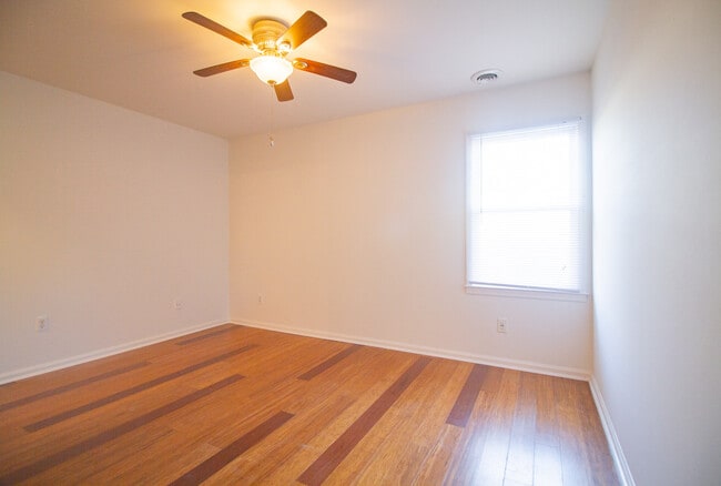 Building Photo - 2708 S 17th St