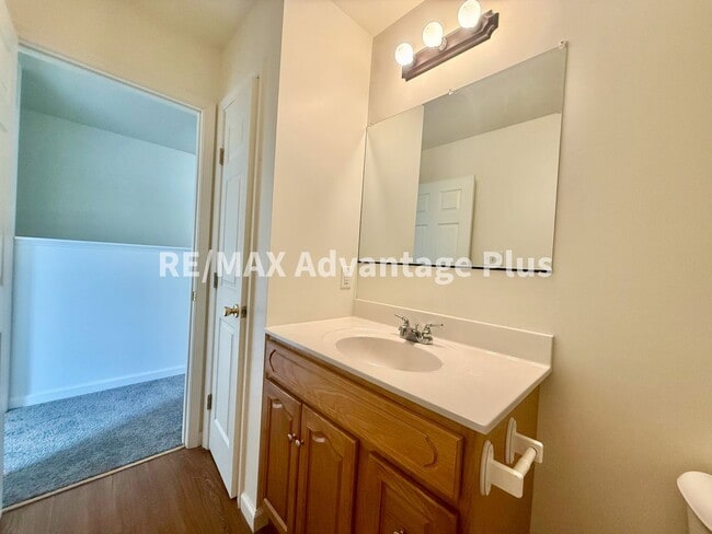 Building Photo - 408 Winston St