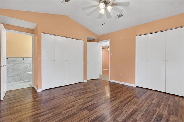 Building Photo - 7009 Shadow Bend Dr