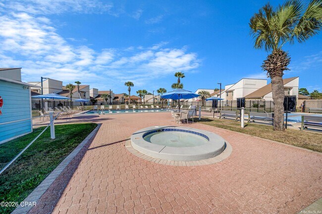 Building Photo - 17462 Front Beach Rd