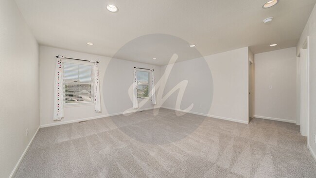 Building Photo - Stunning Home in Banning Lewis Ranch