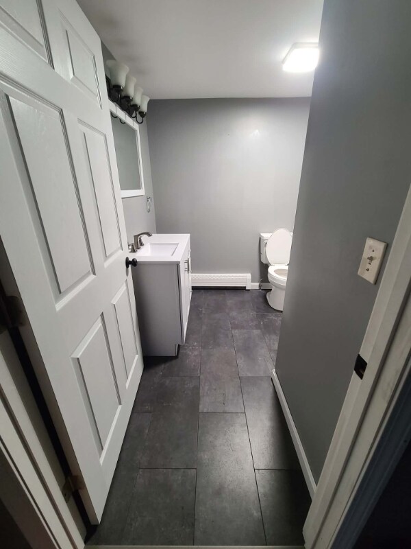 Building Photo - 1458 N Main St