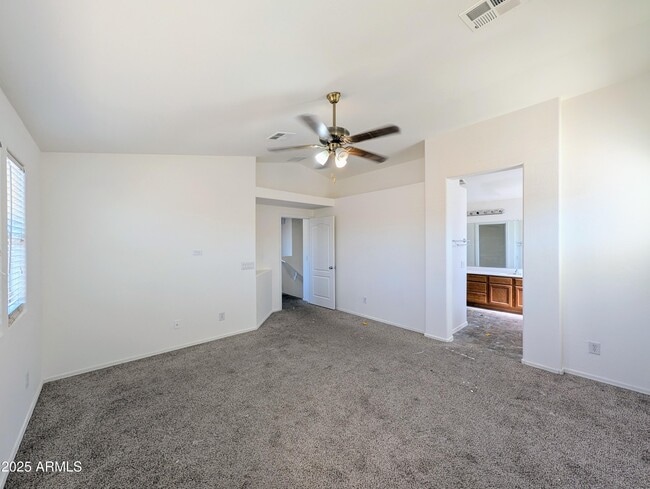 Building Photo - 3848 E Pollack St