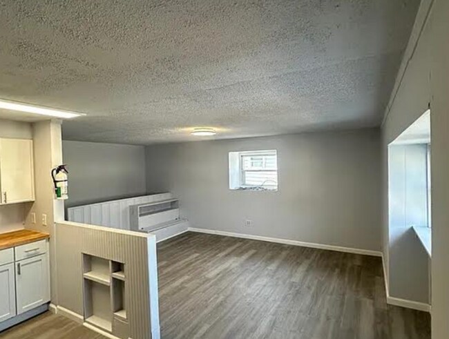 Building Photo - 3 Bed Row Home in Chester, PA