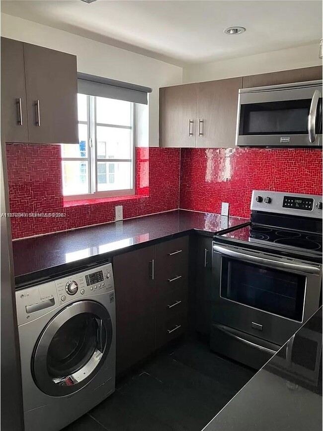 Building Photo - 1515 Euclid Ave