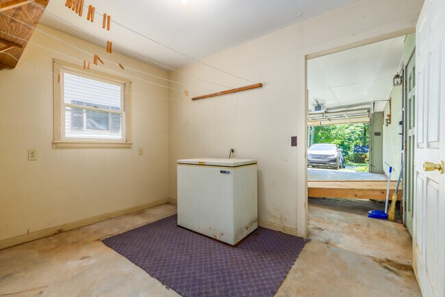 Additional Room 2 - 1500 Brookdale Dr