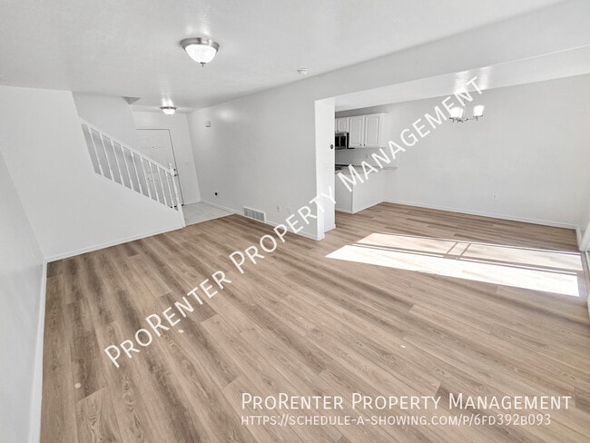 Building Photo - 652 W 800 N