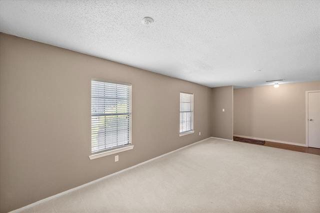 Building Photo - 6 Brook Creek Ct