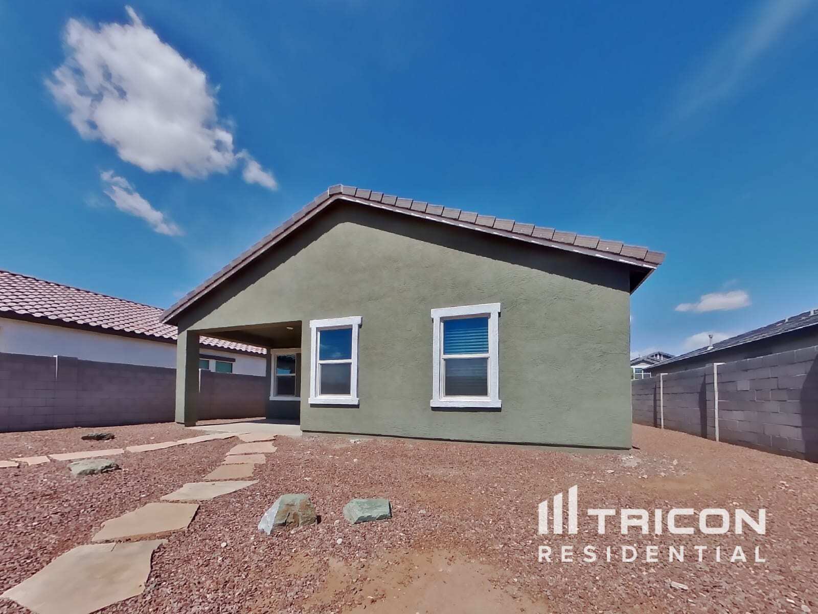 Building Photo - 19651 W Palo Verde Dr