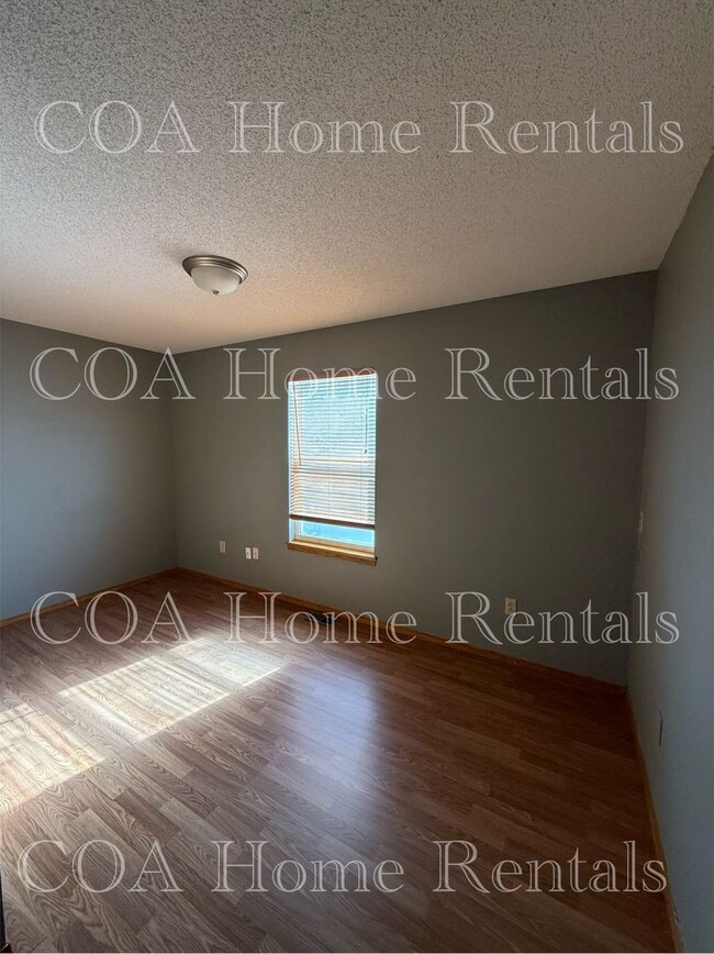 Building Photo - Midtown