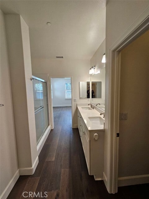 Building Photo - 35 Courant